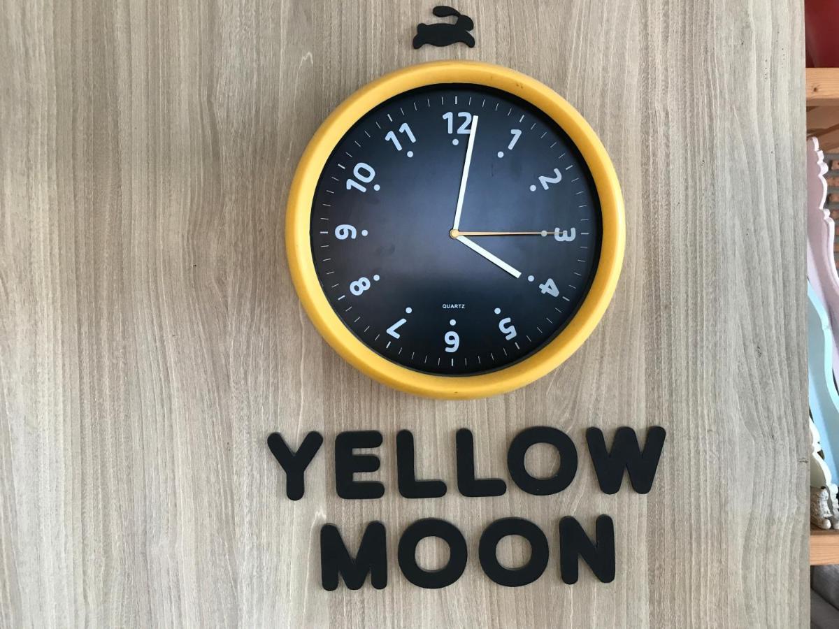 Yellow Moon Hotel Pattaya Extérieur photo