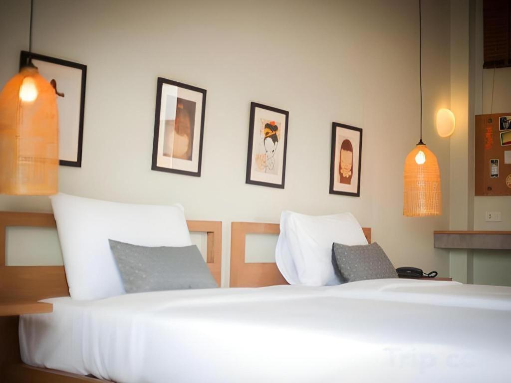 Yellow Moon Hotel Pattaya Extérieur photo
