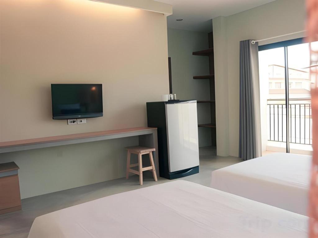 Yellow Moon Hotel Pattaya Extérieur photo