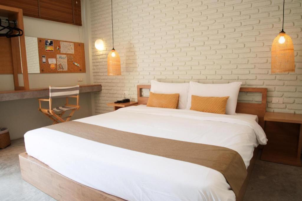 Yellow Moon Hotel Pattaya Extérieur photo